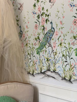 Chinoiserie Luxe I Wallpaper