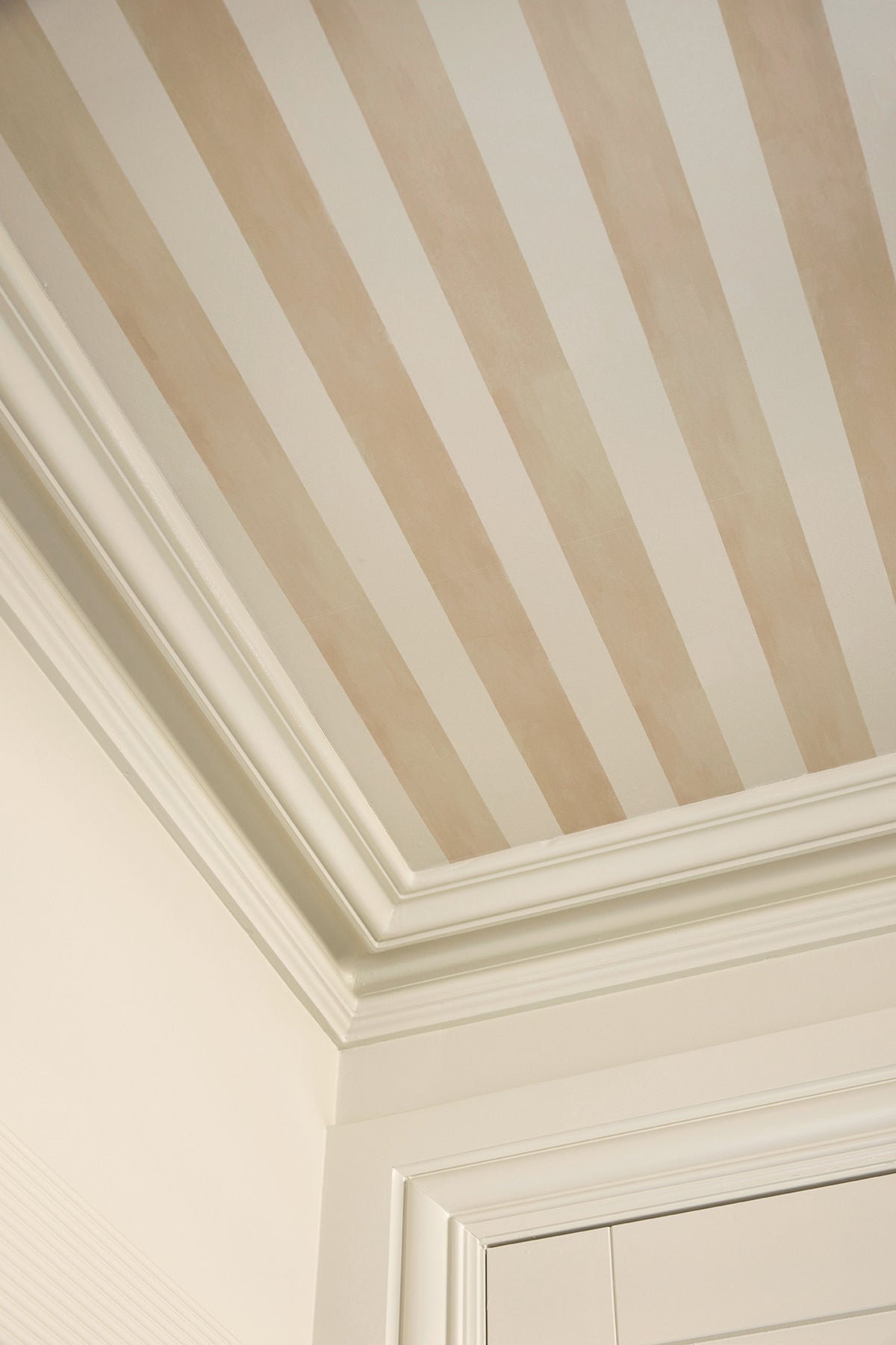 Laguna Beach Horizontal Stripe in Luxe Beige Wallpaper