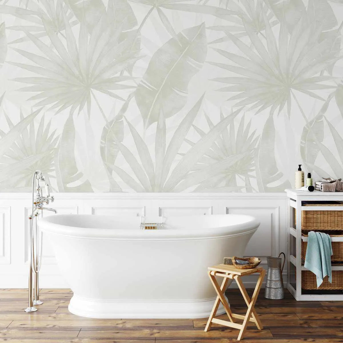 Noosa Palm in Soft Grey Wallpaper - Olive et Oriel