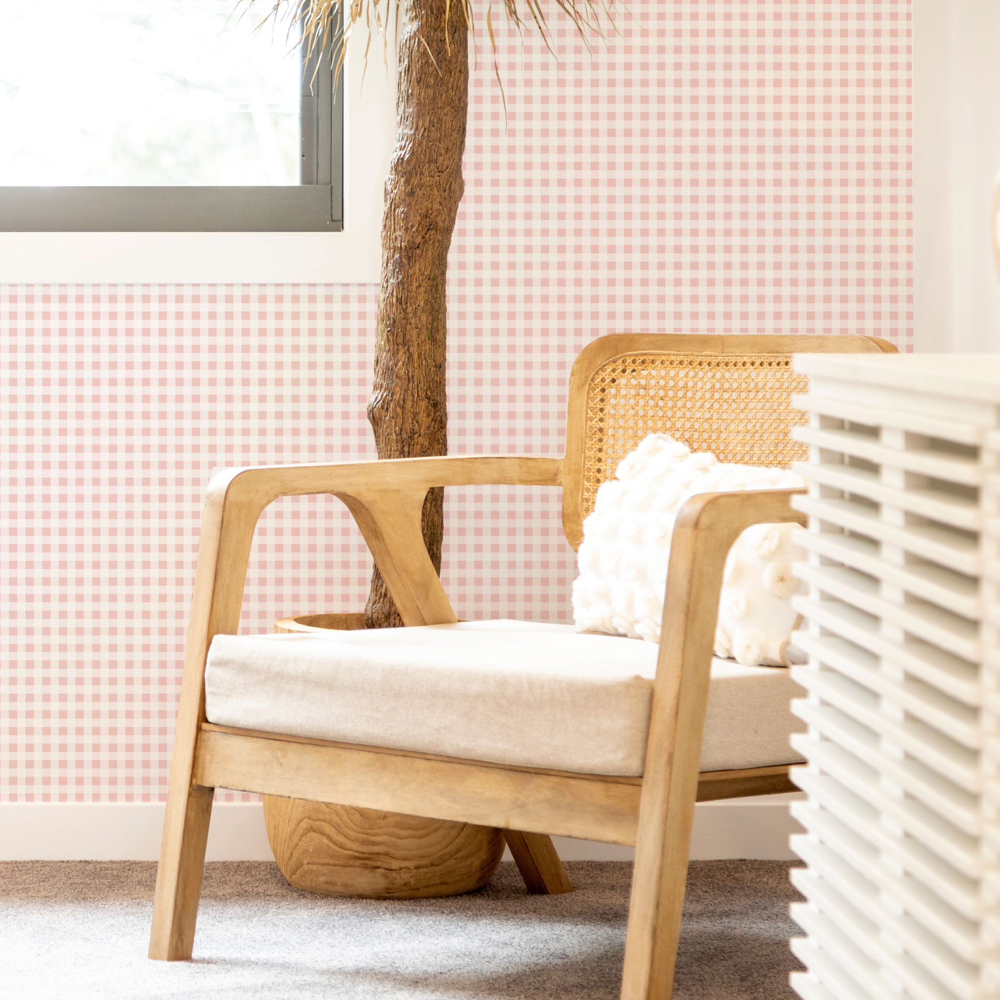 Petite Checkers in Doll Pink Wallpaper