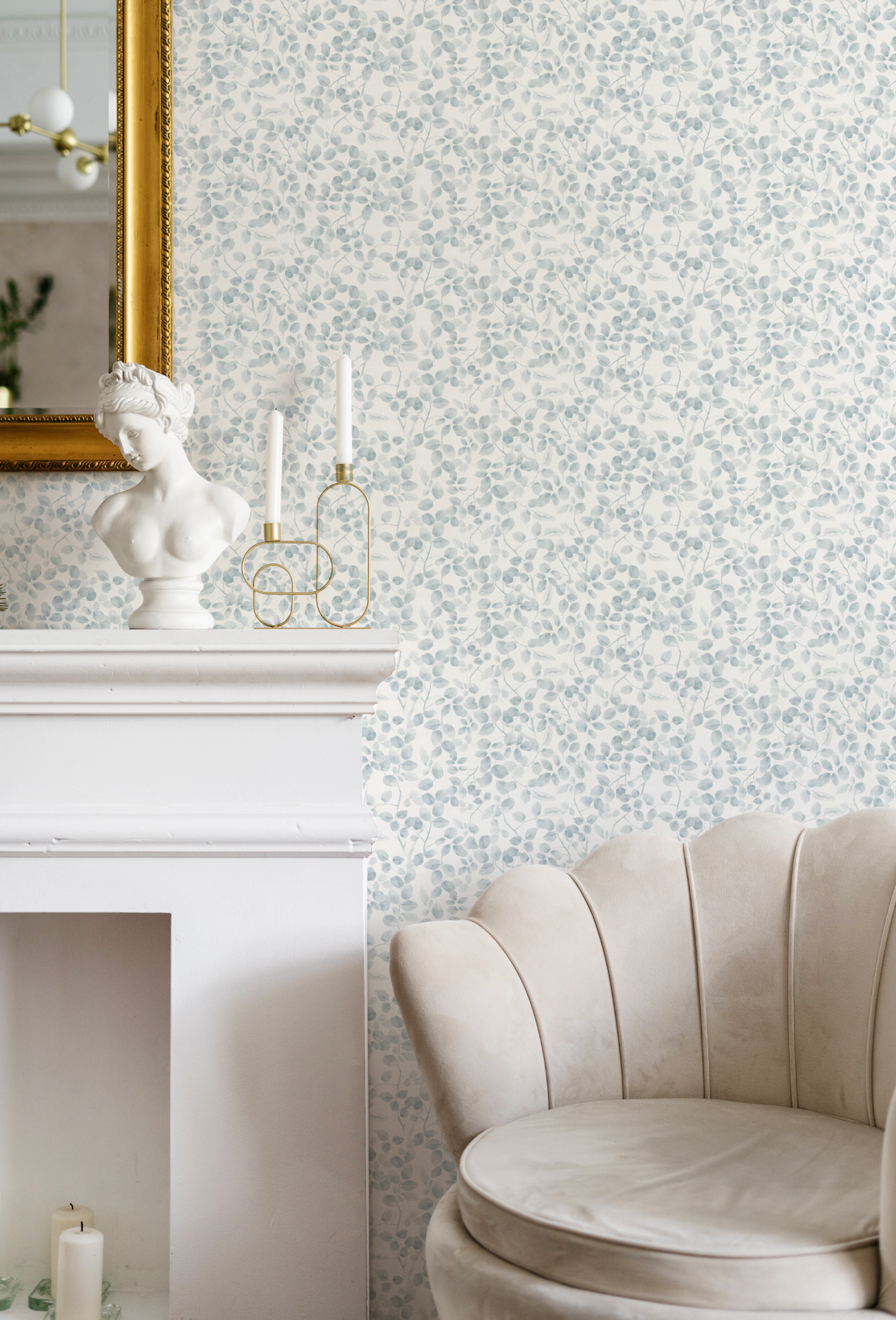 Leafy Country Foliage in Blue & White Wallpaper