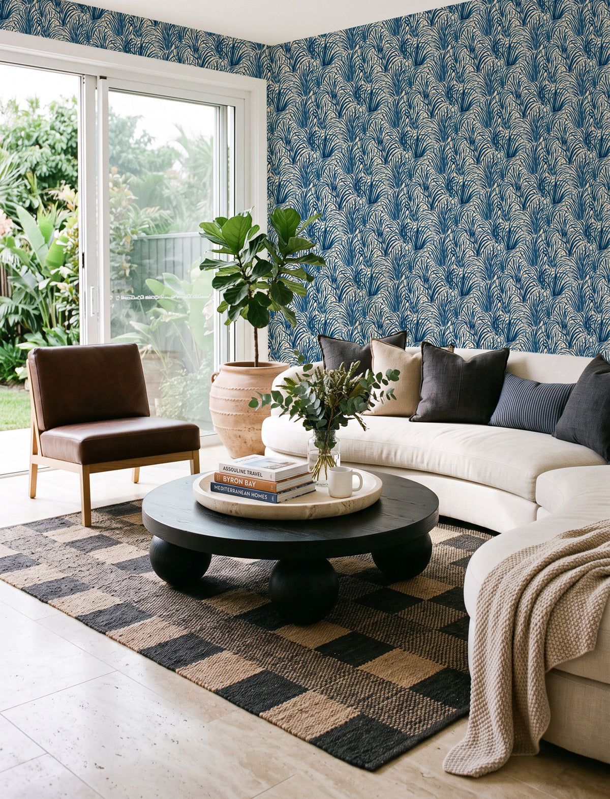 Coastal Luxe Grass in Navy Blue Wallpaper