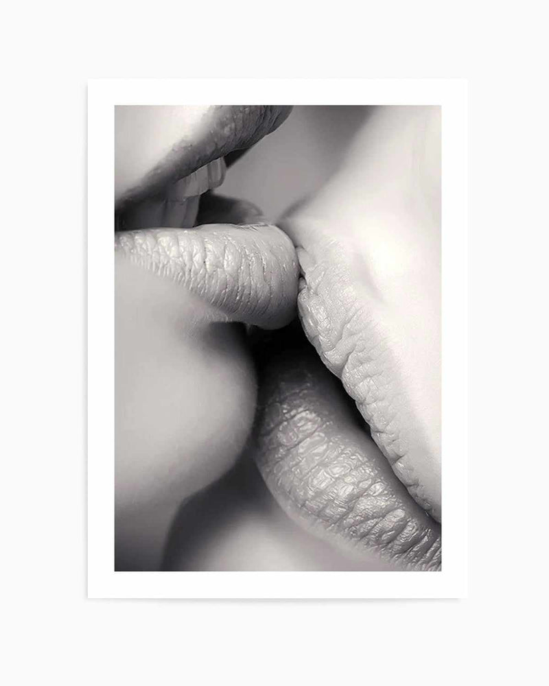 The Kiss Art Print