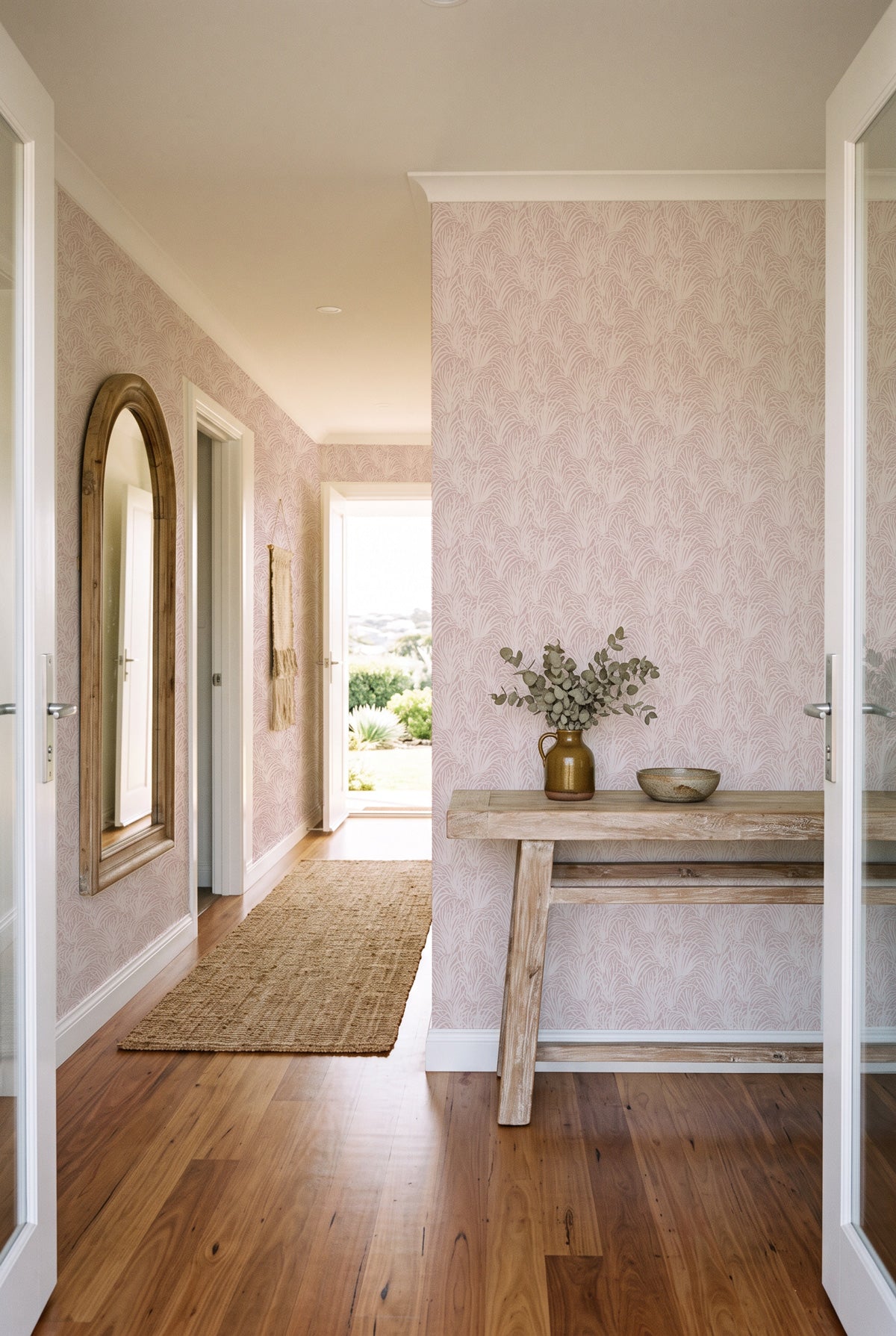 Coastal Luxe Grass in White on Rose Pink Wallpaper