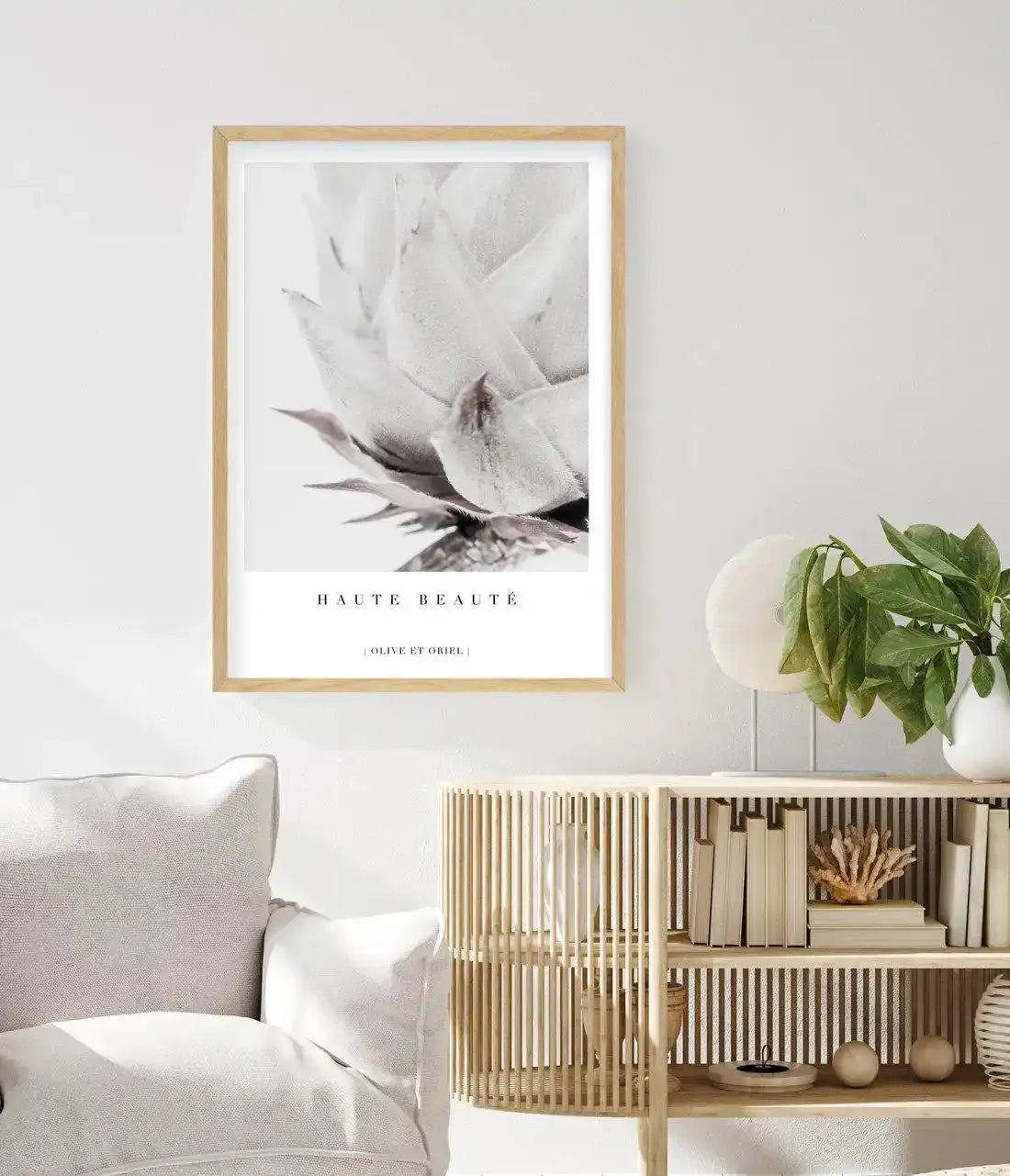 Haute Beaute | King Protea Art Print-PRINT-Olive et Oriel-Olive et Oriel-Buy-Australian-Art-Prints-Online-with-Olive-et-Oriel-Your-Artwork-Specialists-Austrailia-Decorate-With-Coastal-Photo-Wall-Art-Prints-From-Our-Beach-House-Artwork-Collection-Fine-Poster-and-Framed-Artwork