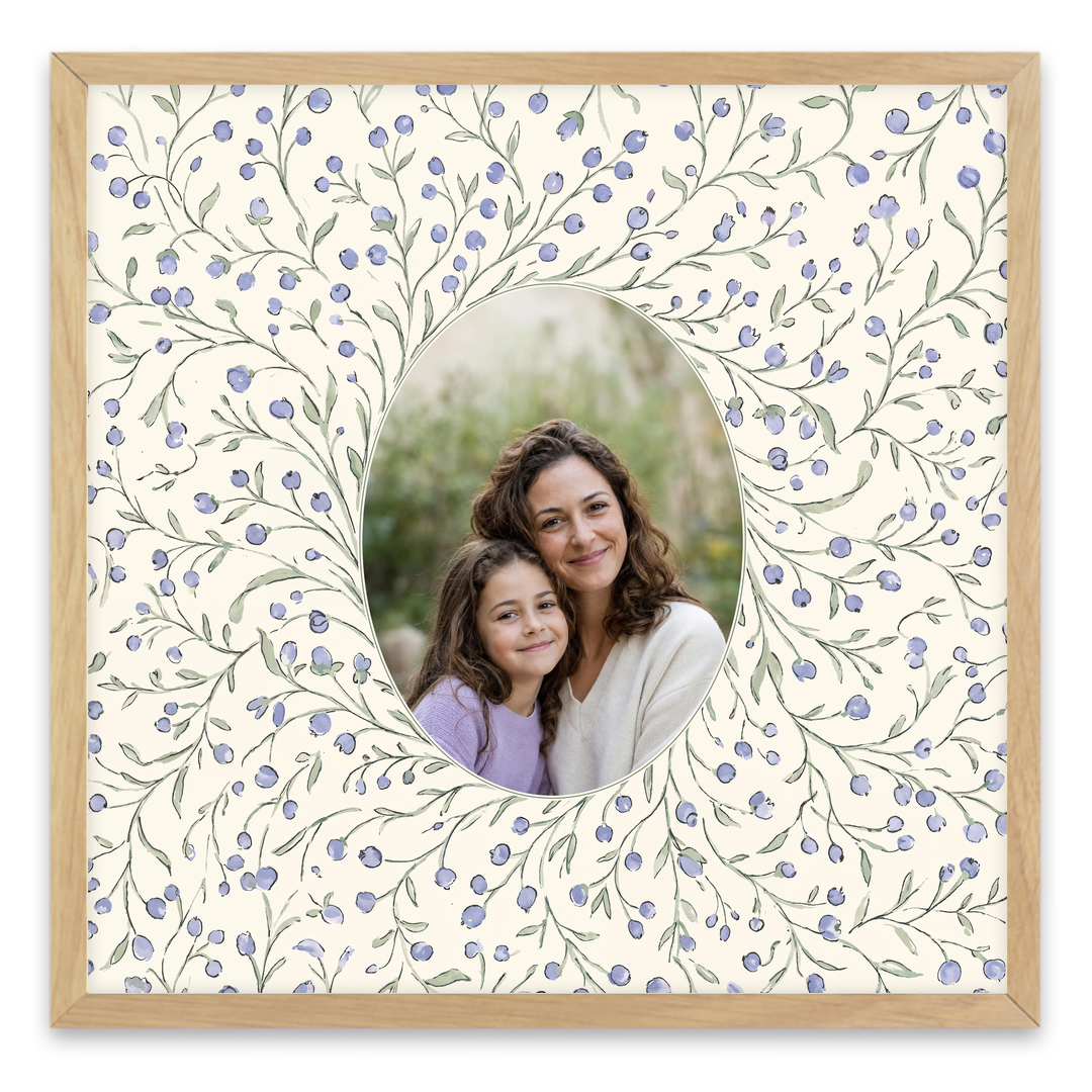 Olive et Oriel owner-supplied standard frame violet-garden-print-composition