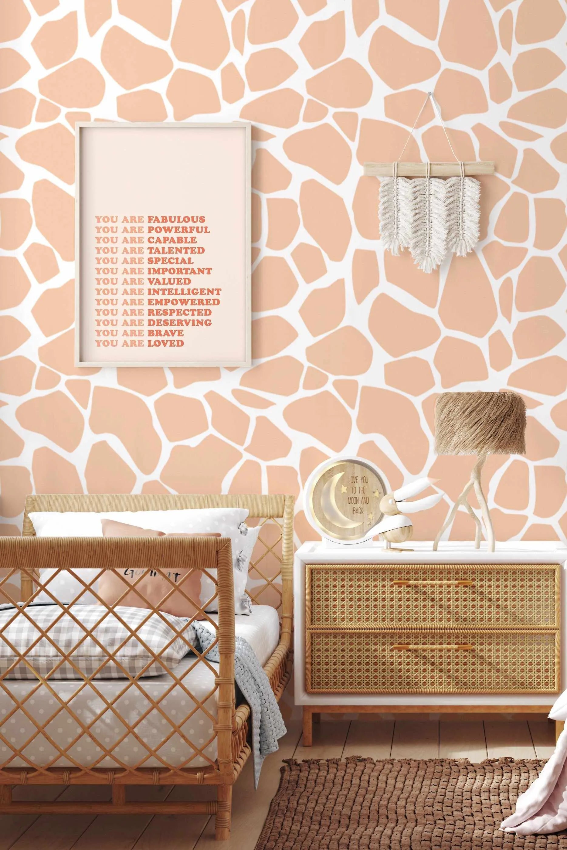 Sandy Giraffe Wallpaper - Olive et Oriel