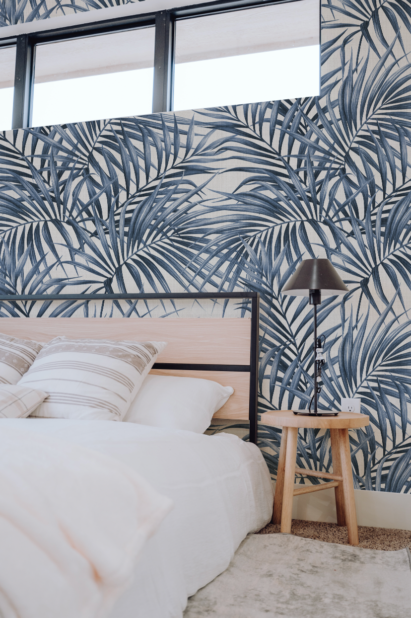 Alfresco Palm Navy Blue Wallpaper