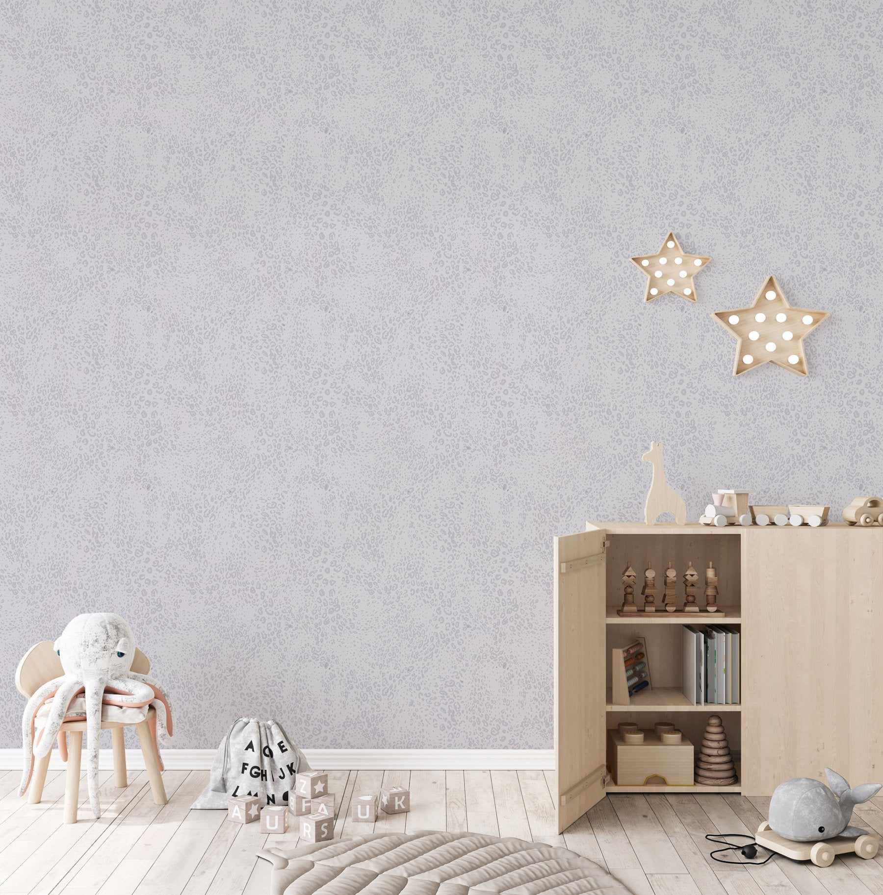 Animal Print In Evening Fog Wallpaper - Olive et Oriel