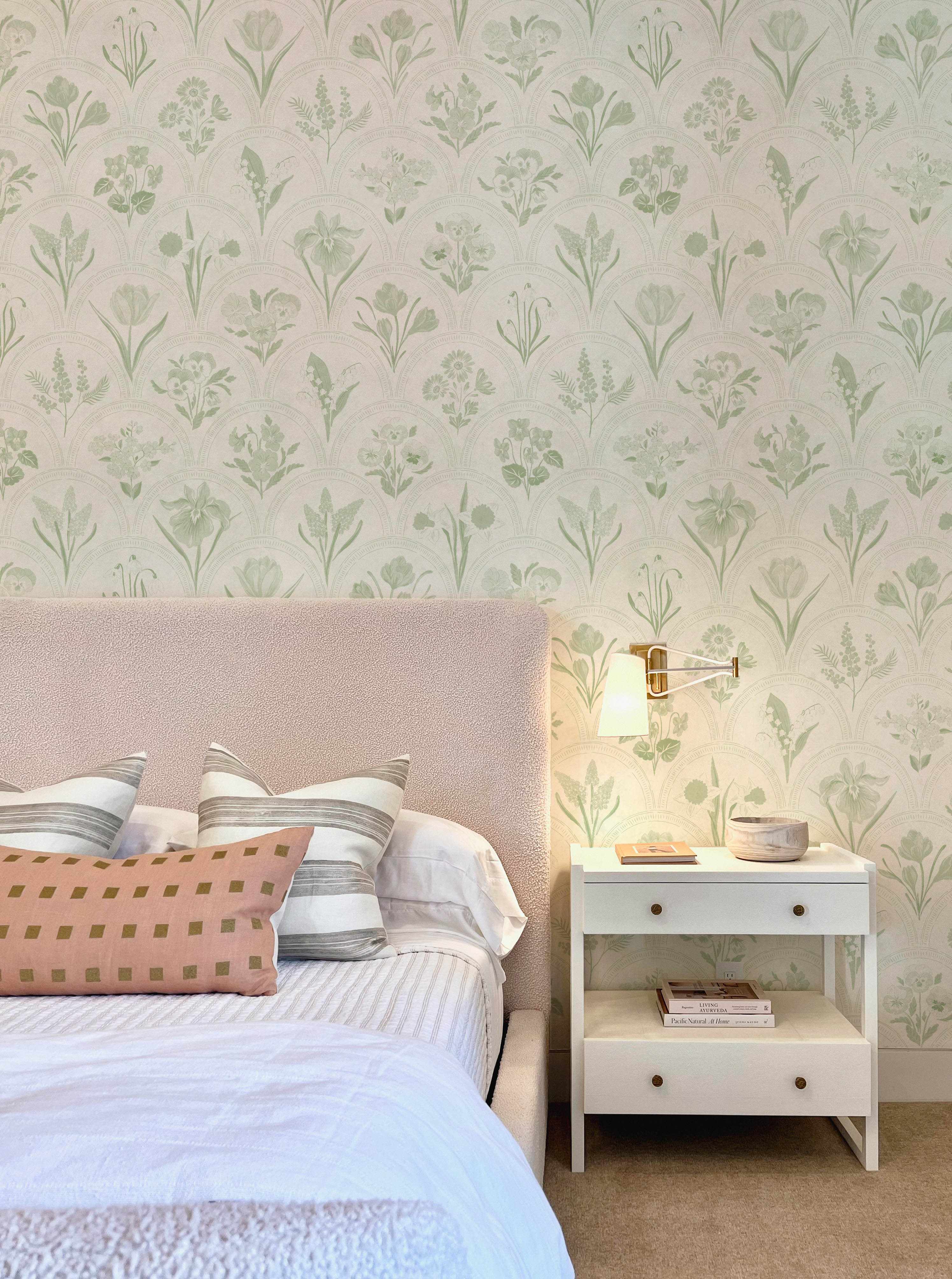 Arch Blooms Sage Green Wallpaper